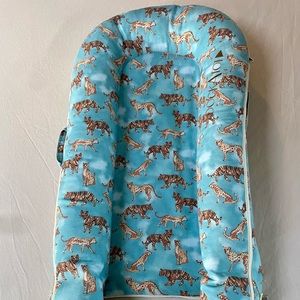 Dock a tot deluxe cover in jungle cat print turquoise